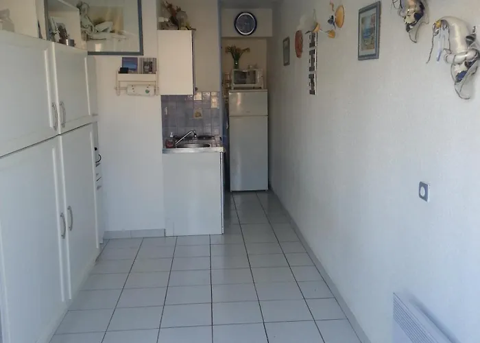 368 2 Pers Port Nature 2 Agde